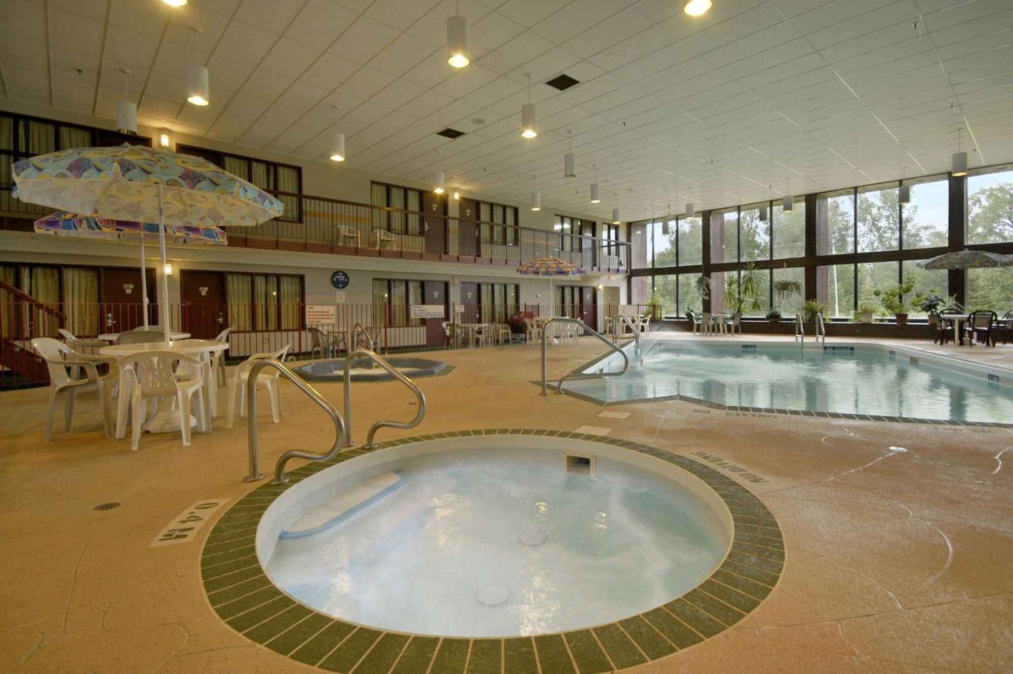 Howard Johnson By Wyndham Portage La Prairie Exteriér fotografie