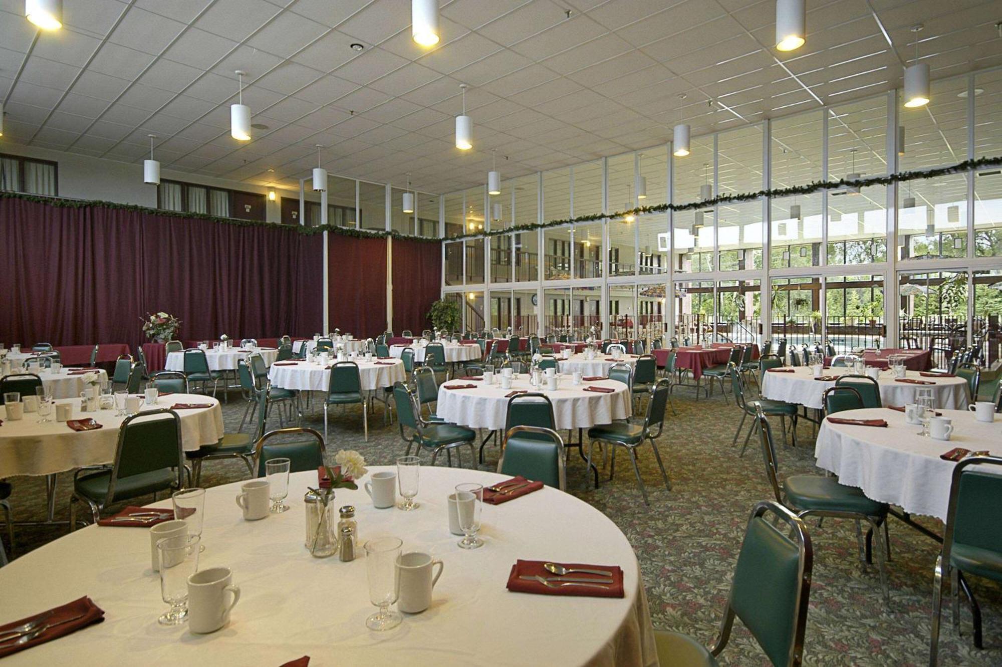 Howard Johnson By Wyndham Portage La Prairie Exteriér fotografie