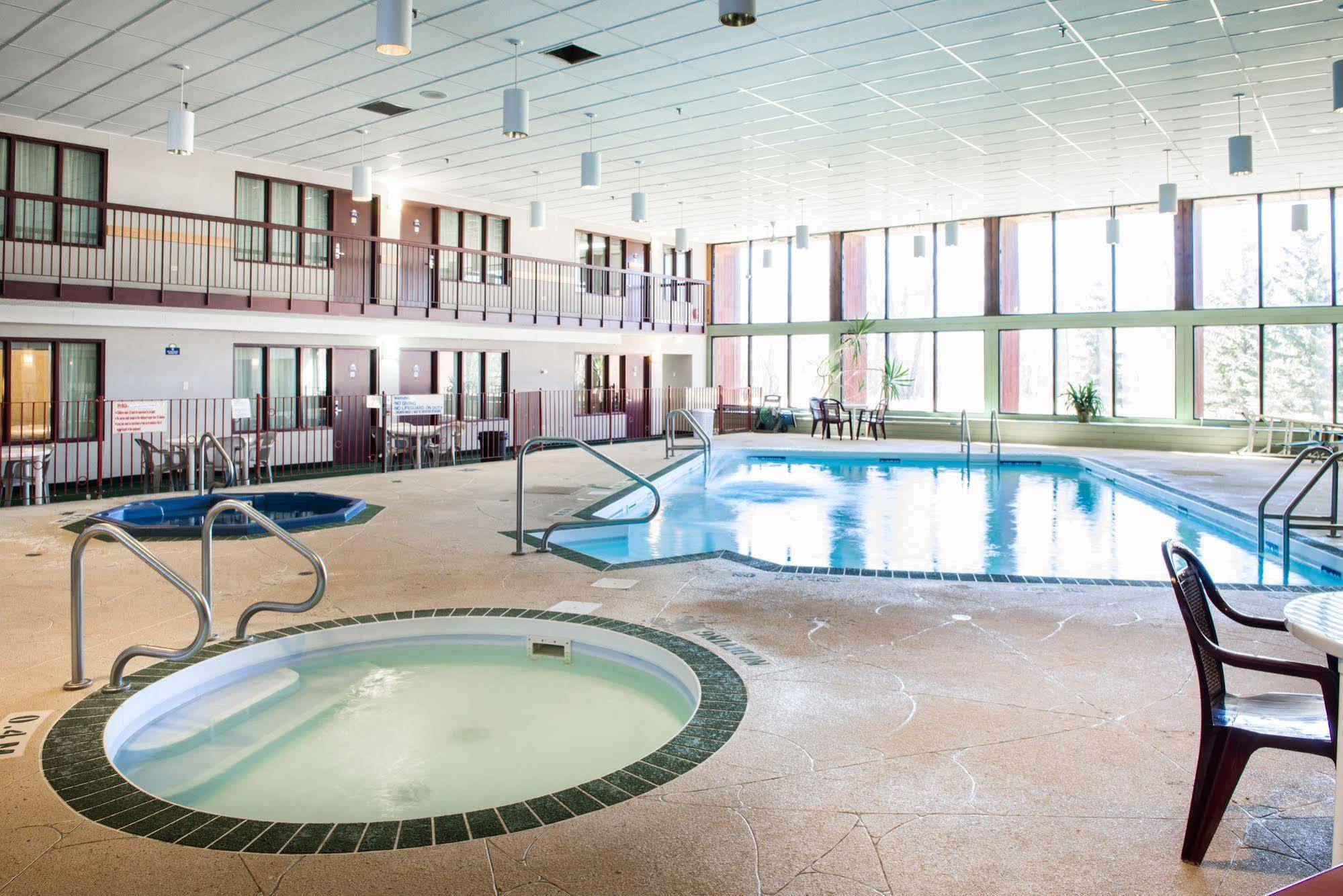 Howard Johnson By Wyndham Portage La Prairie Exteriér fotografie