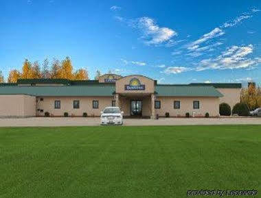 Howard Johnson By Wyndham Portage La Prairie Exteriér fotografie